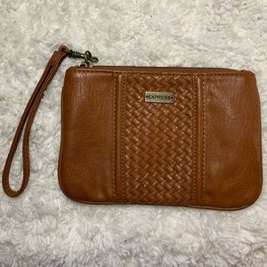 🔅 Express tan wristlet